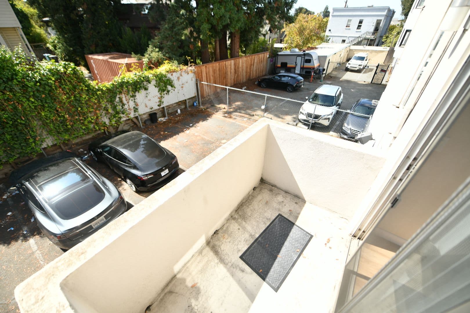 Berkeley Apartment: 2418 Dwight Way