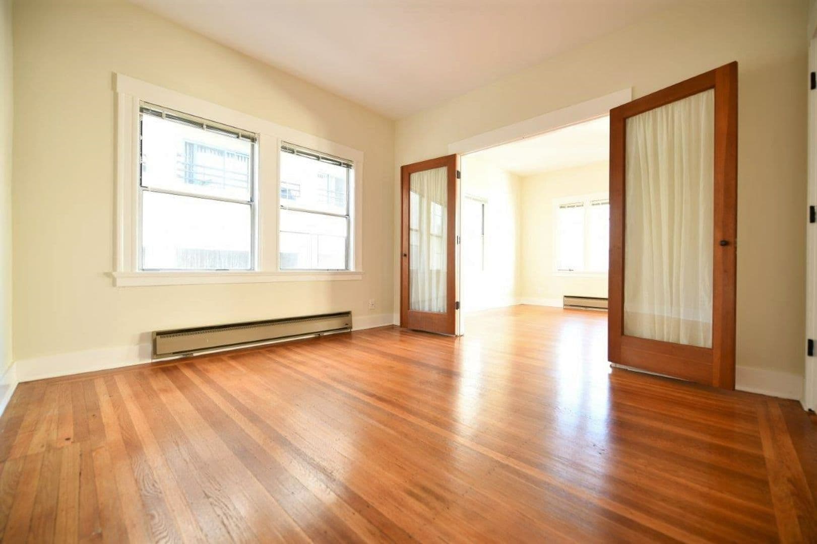 Oakland Apartment: 1458 Madison Street