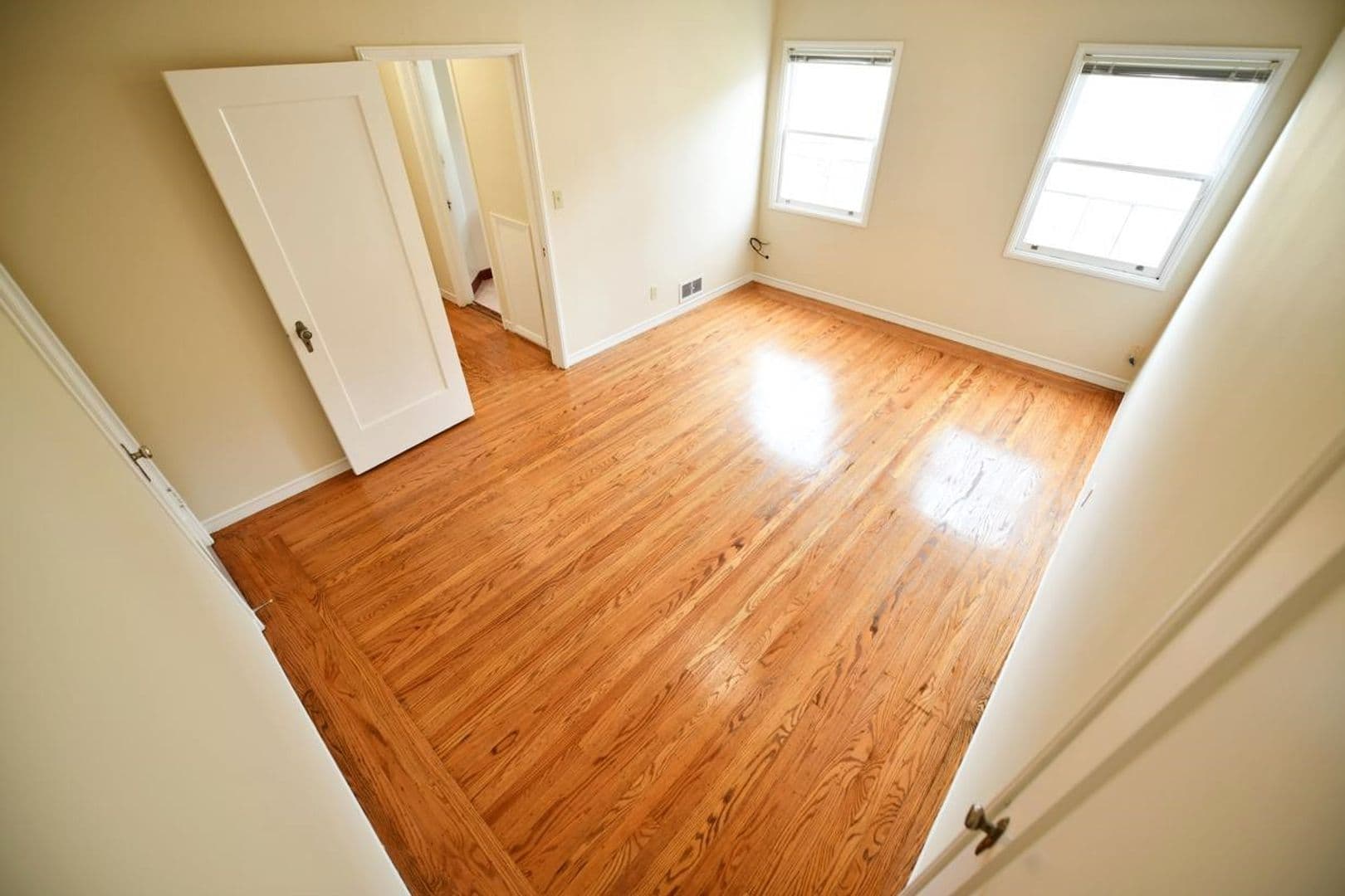Oakland Apartment: 373 Orange Street