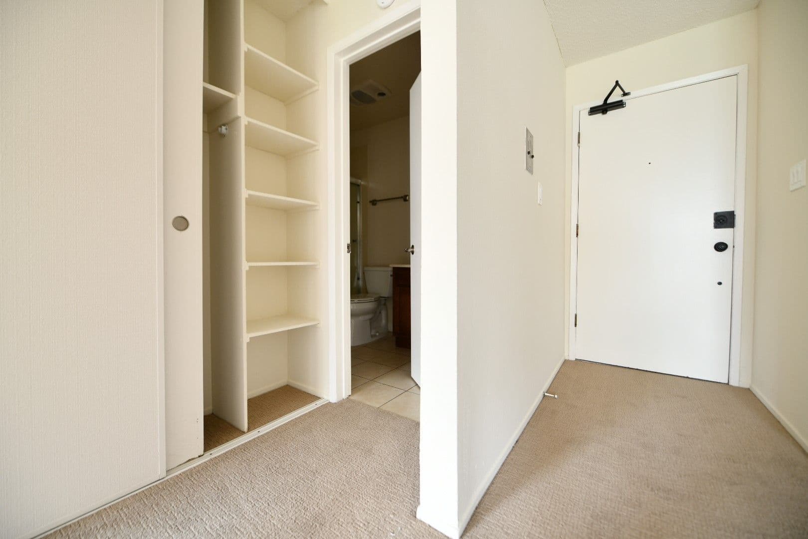 Oakland Apartment: 95 Linda Avenue