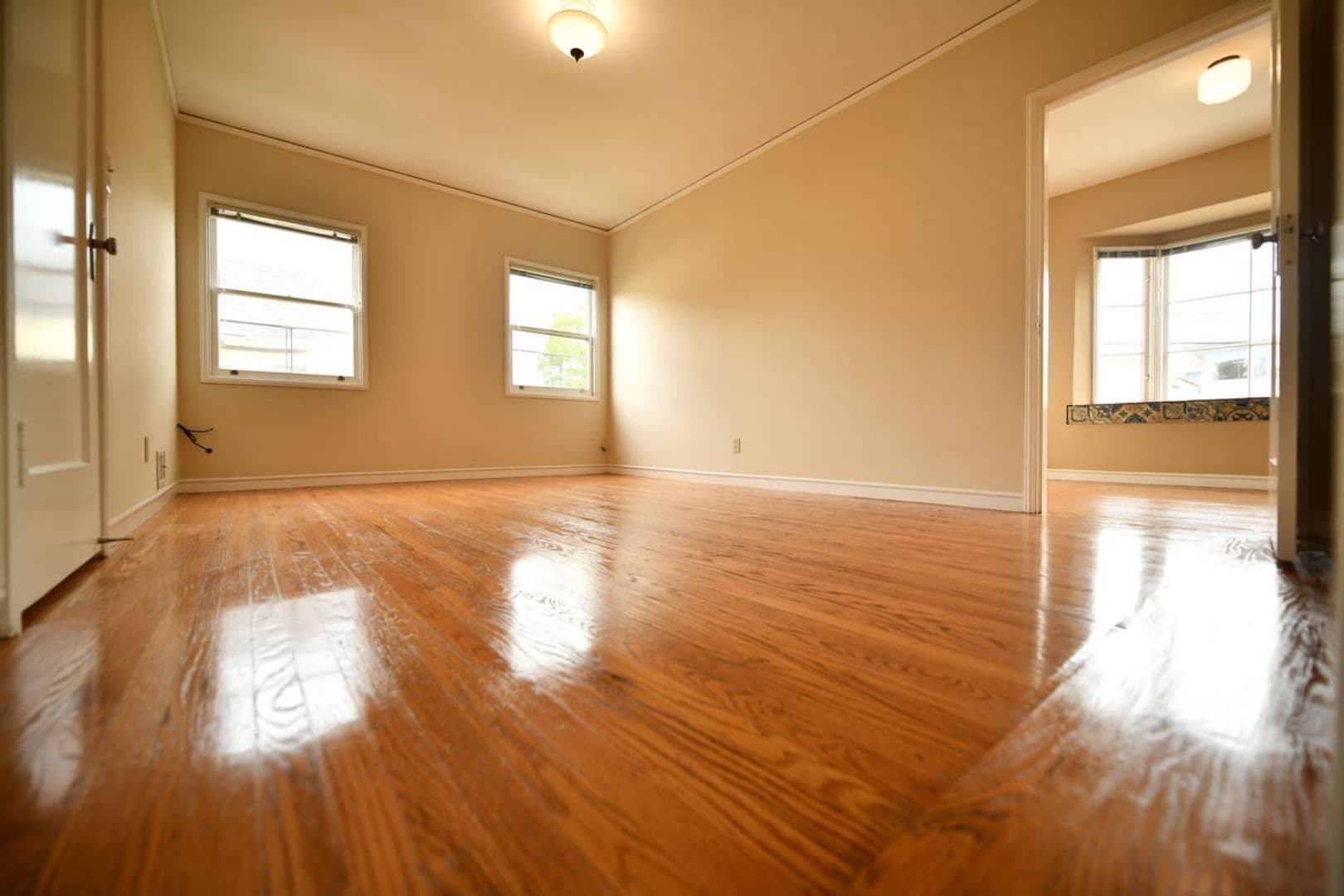 Oakland Apartment: 373 Orange Street