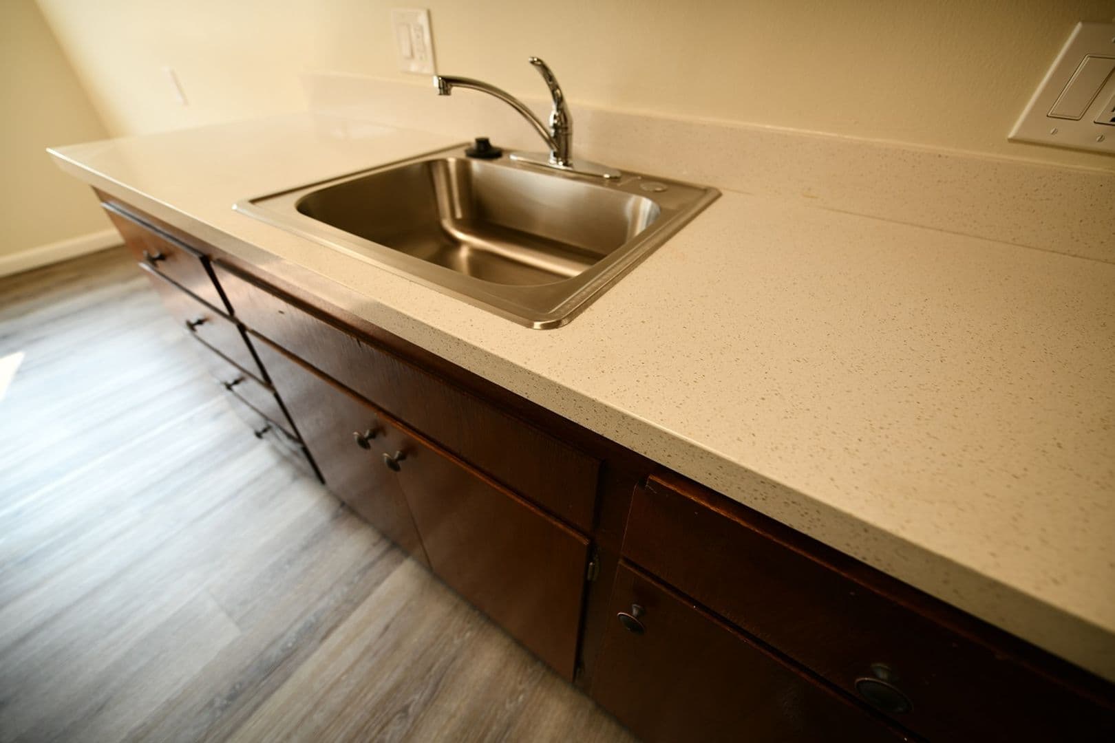Berkeley Apartment: 1921 Francisco Street