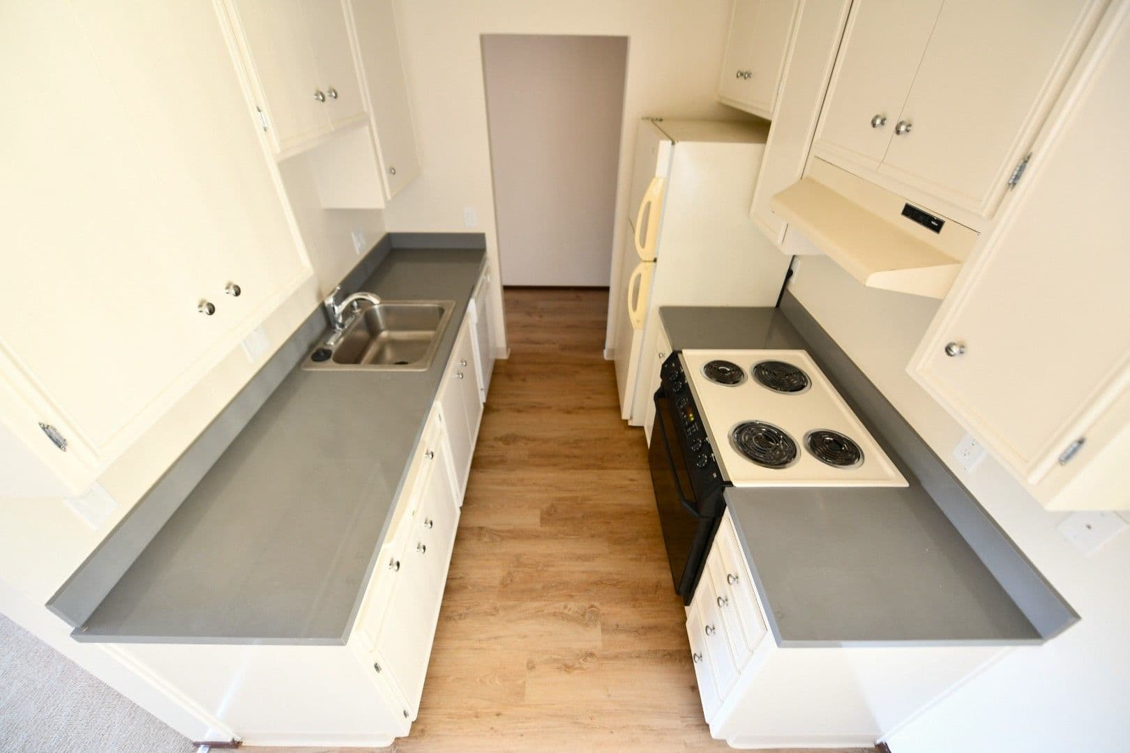 San Leandro Apartment: 65 Thornton Street