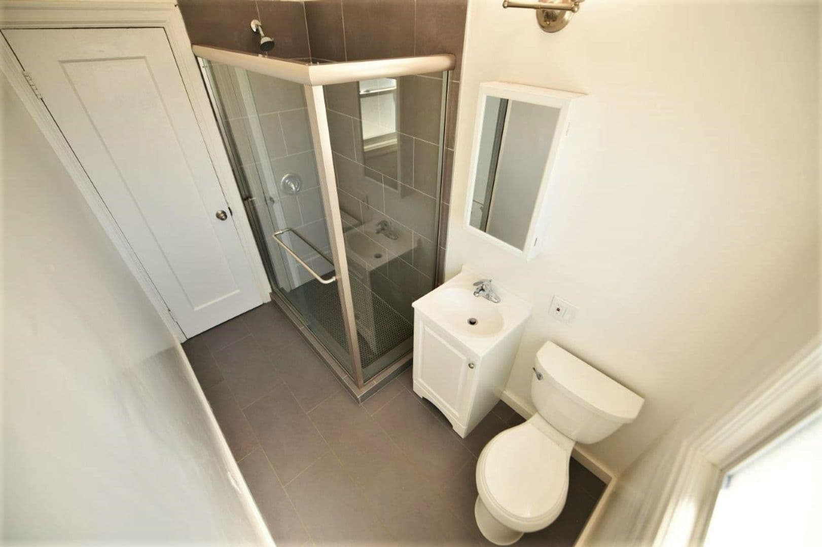 Oakland Apartment: 721 40th Street