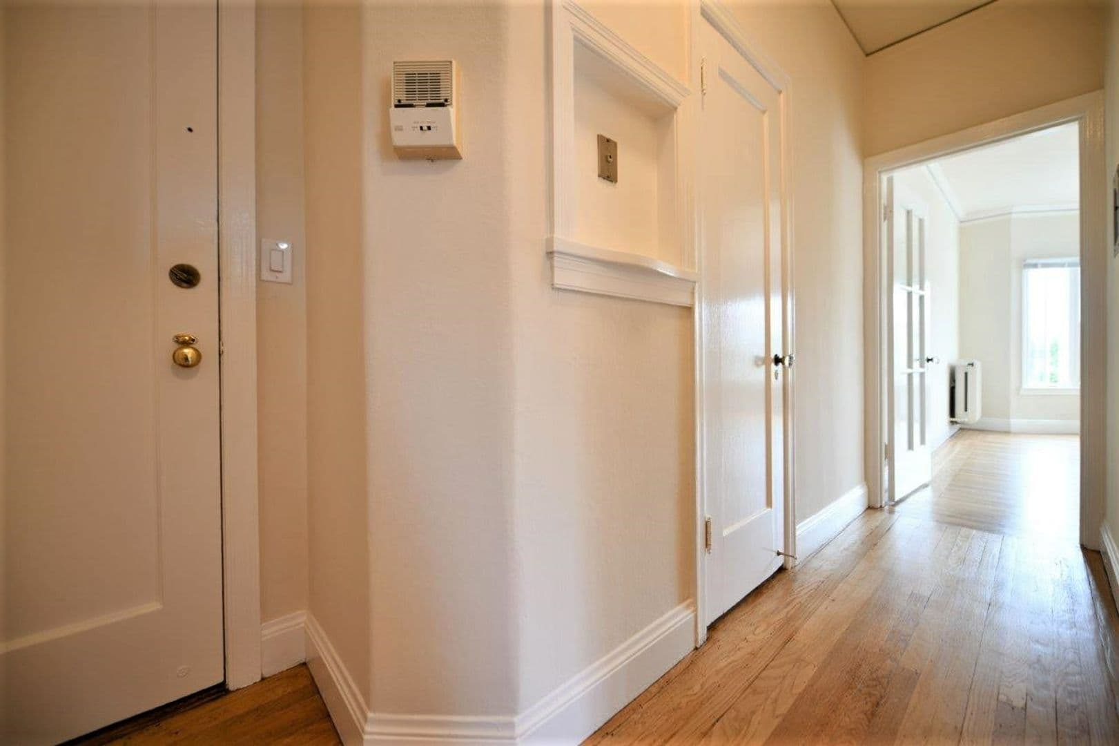Oakland Apartment: 431 Lee Street