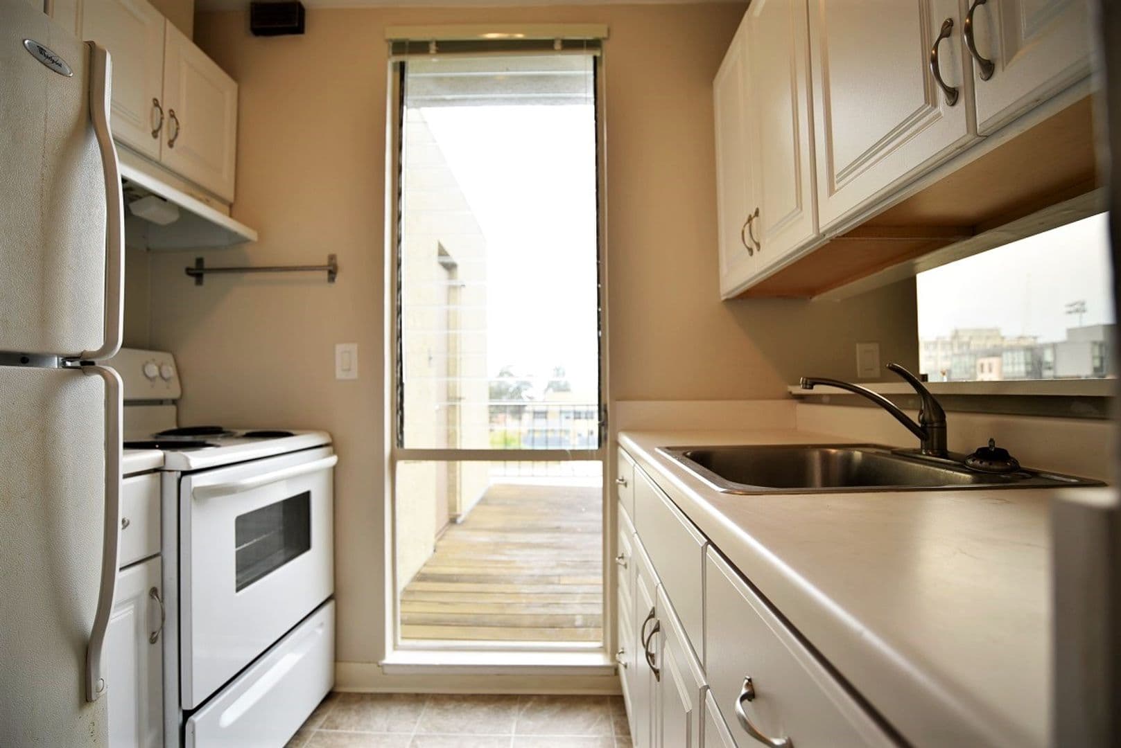 Berkeley Apartment: 2415 College Avenue