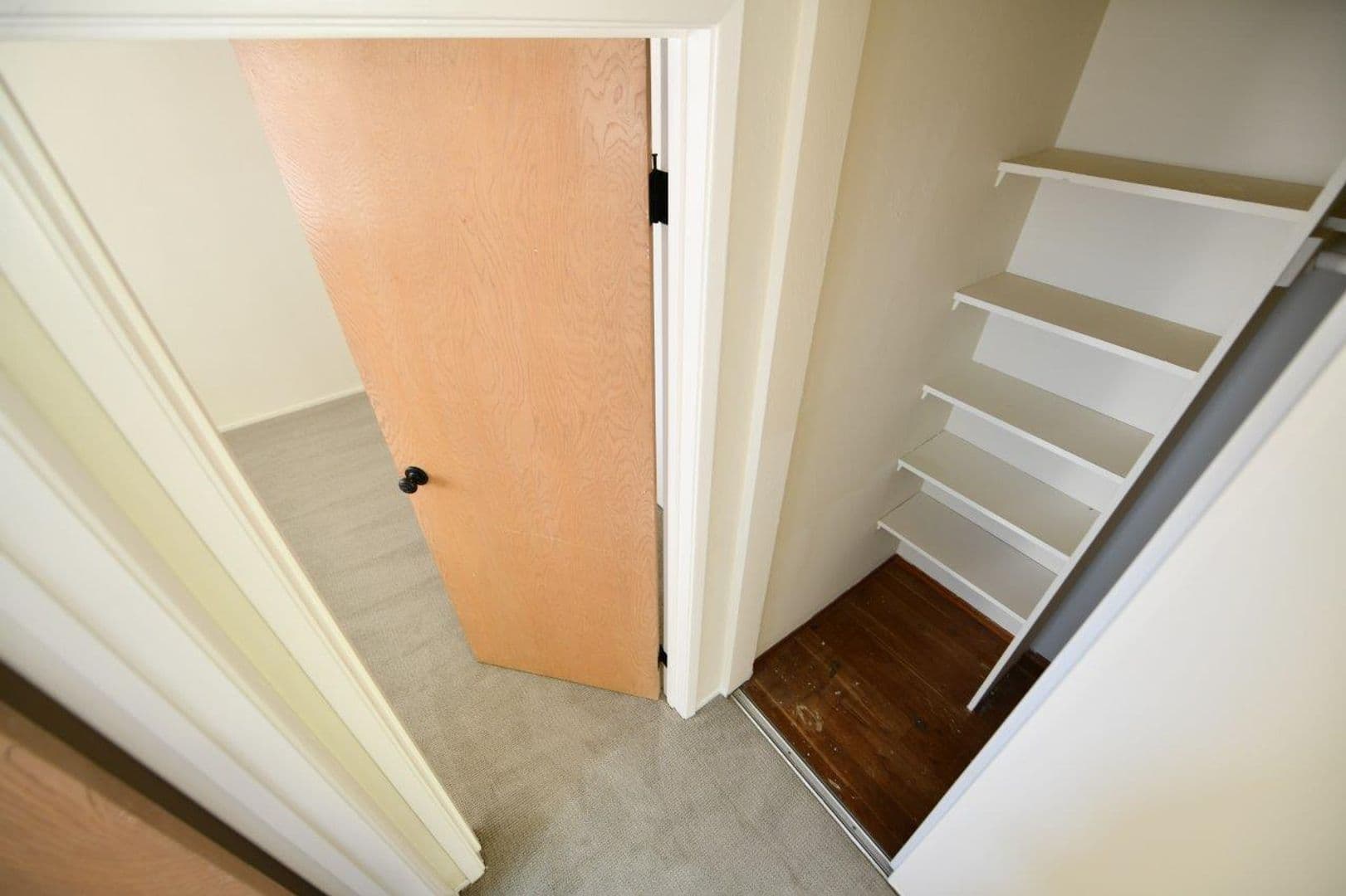 Oakland Apartment: 275 41st Street