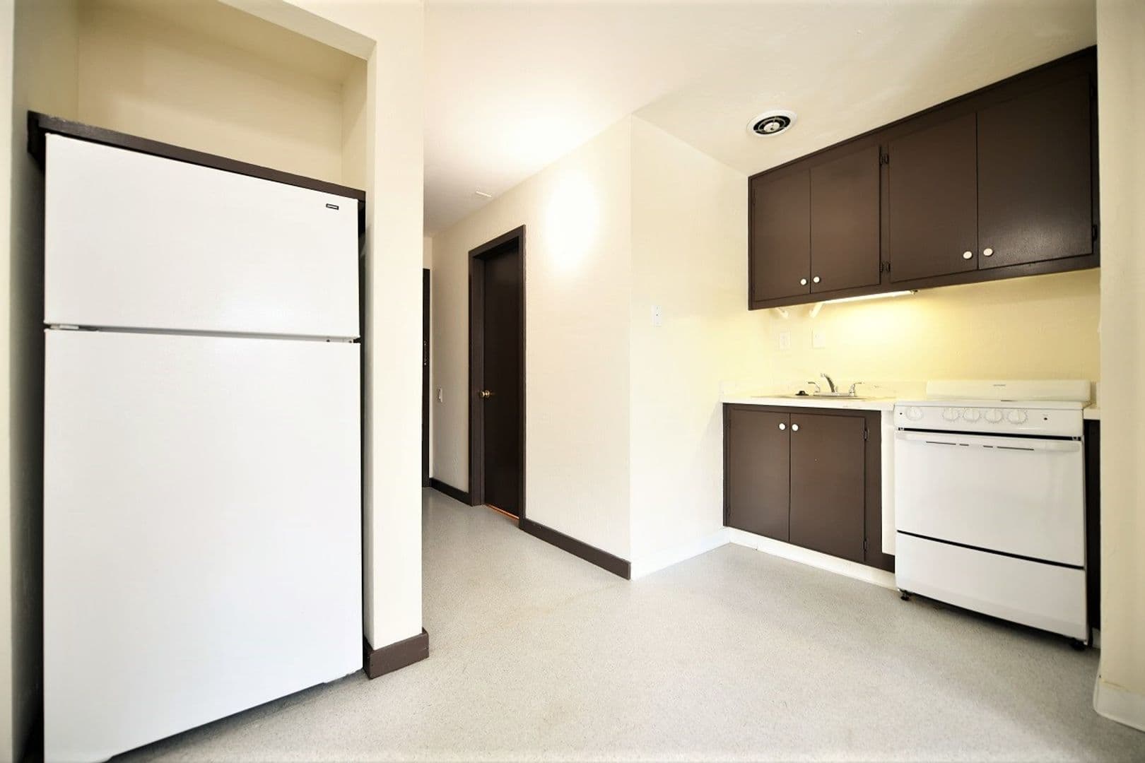 Berkeley Apartment: 2310 Piedmont Avenue