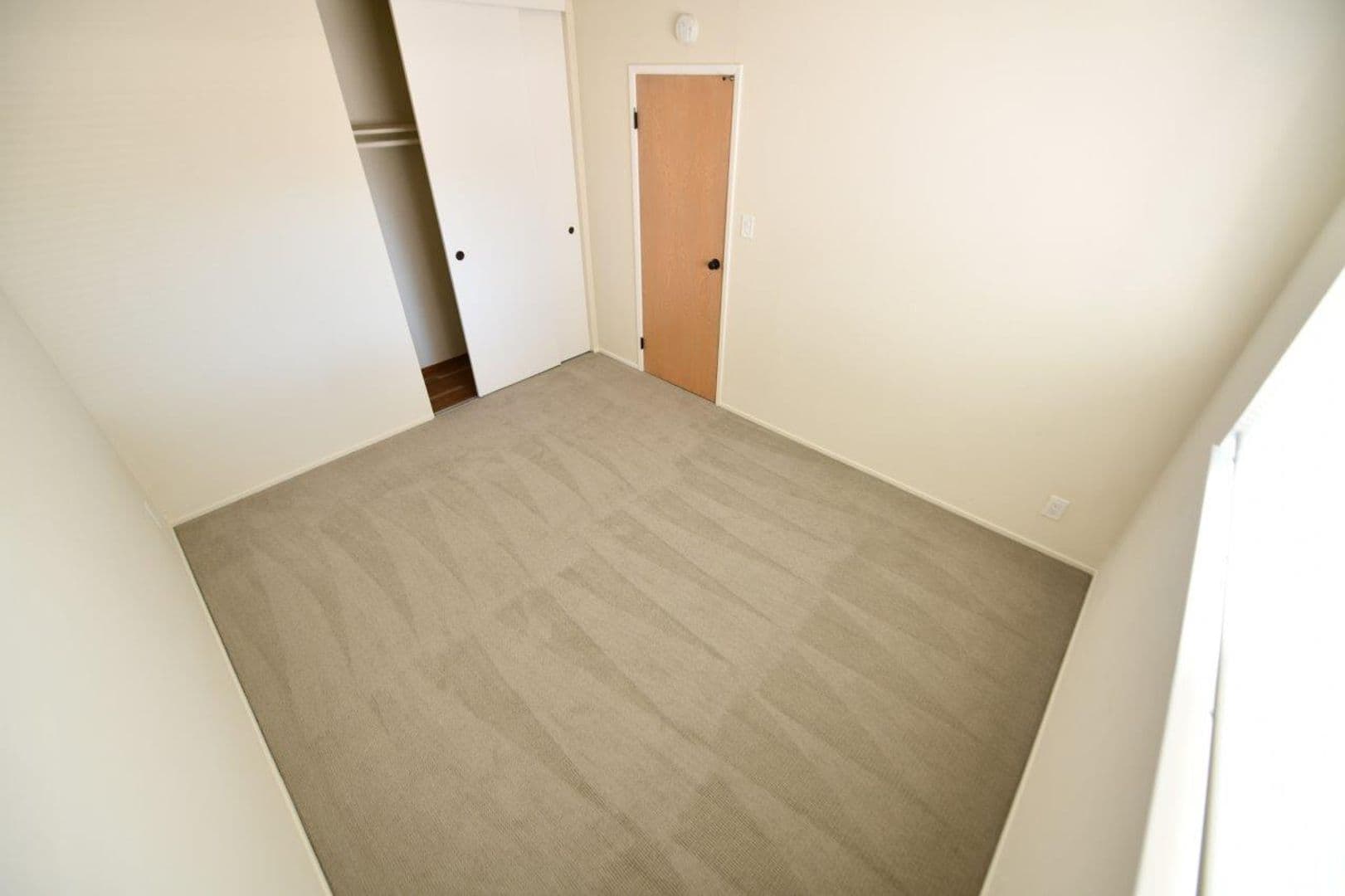 Oakland Apartment: 275 41st Street