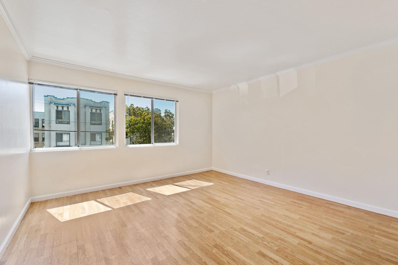 Oakland Apartment: 1435 3rd Avenue