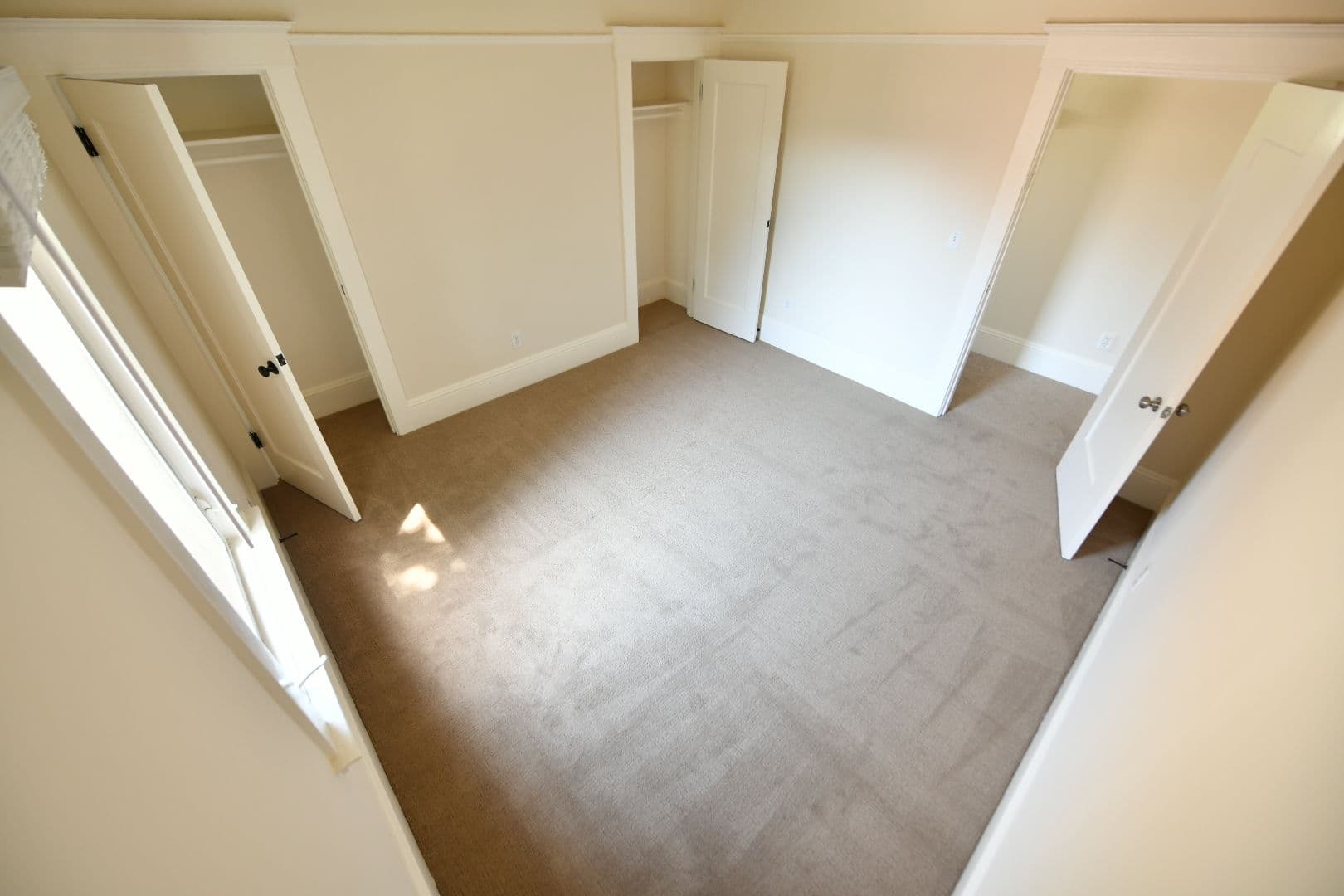 Berkeley Apartment: 3055, 3057, 3059, 3061 Adeline Street