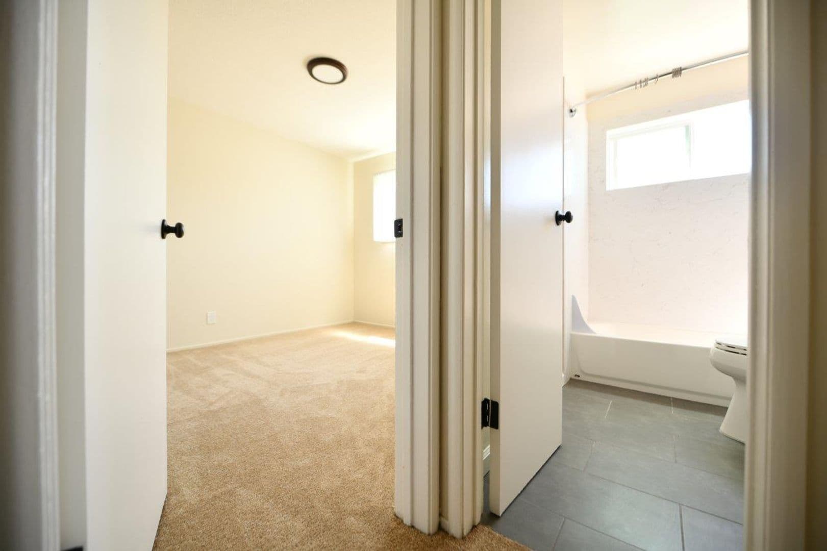 Oakland Apartment: 524 E. 17th Street