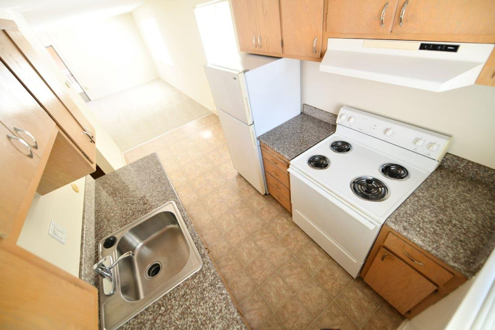 Oakland Apartment: 275 41st Street