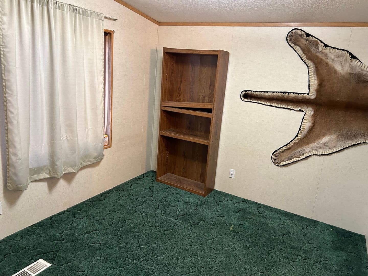 La Pine House: 52405 Antler Ln.
