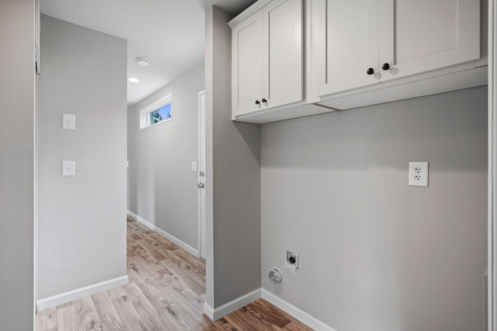 La Pine Apartment: 52663 Drafter Rd.