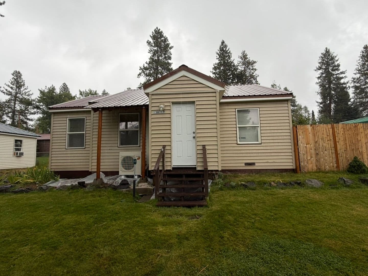 Gilchrist House: 138119 Manzanita