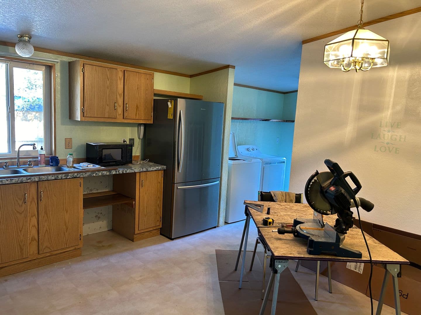 La Pine House: 52405 Antler Ln.