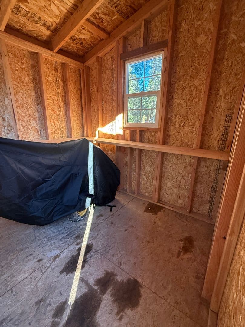 La Pine House: 53277 Big Timber Dr.