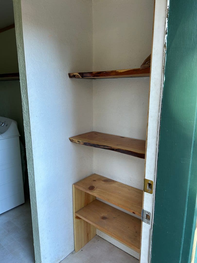 La Pine House: 52405 Antler Ln.