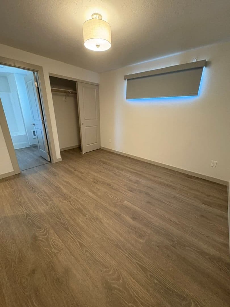 La Pine Apartment: 16488 Carter Ct.