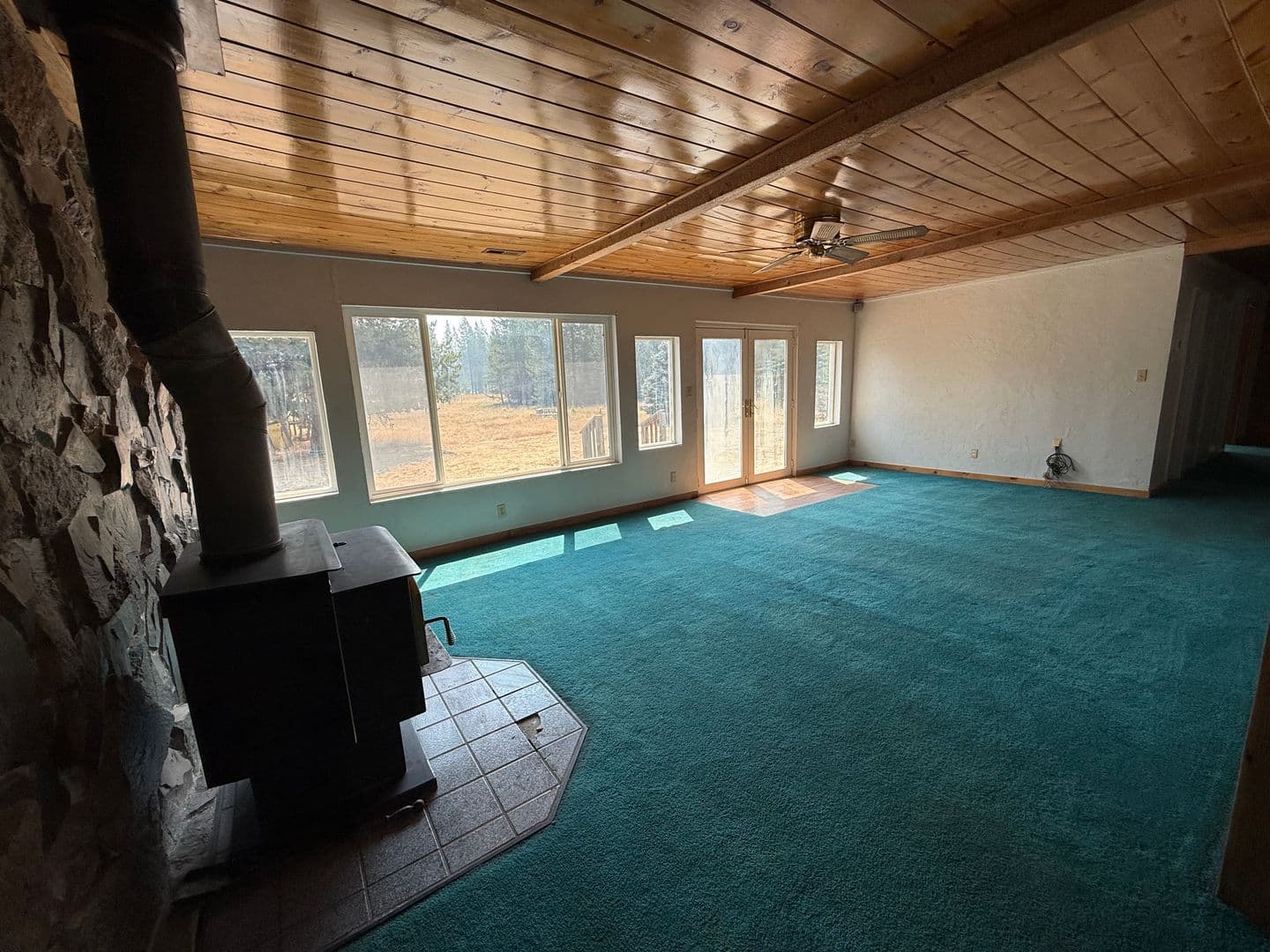 La Pine House: 149927 Midstate Rd