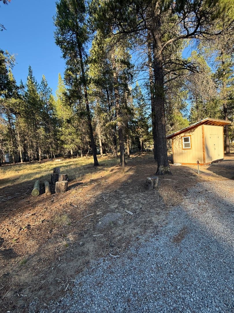 La Pine House: 53277 Big Timber Dr.