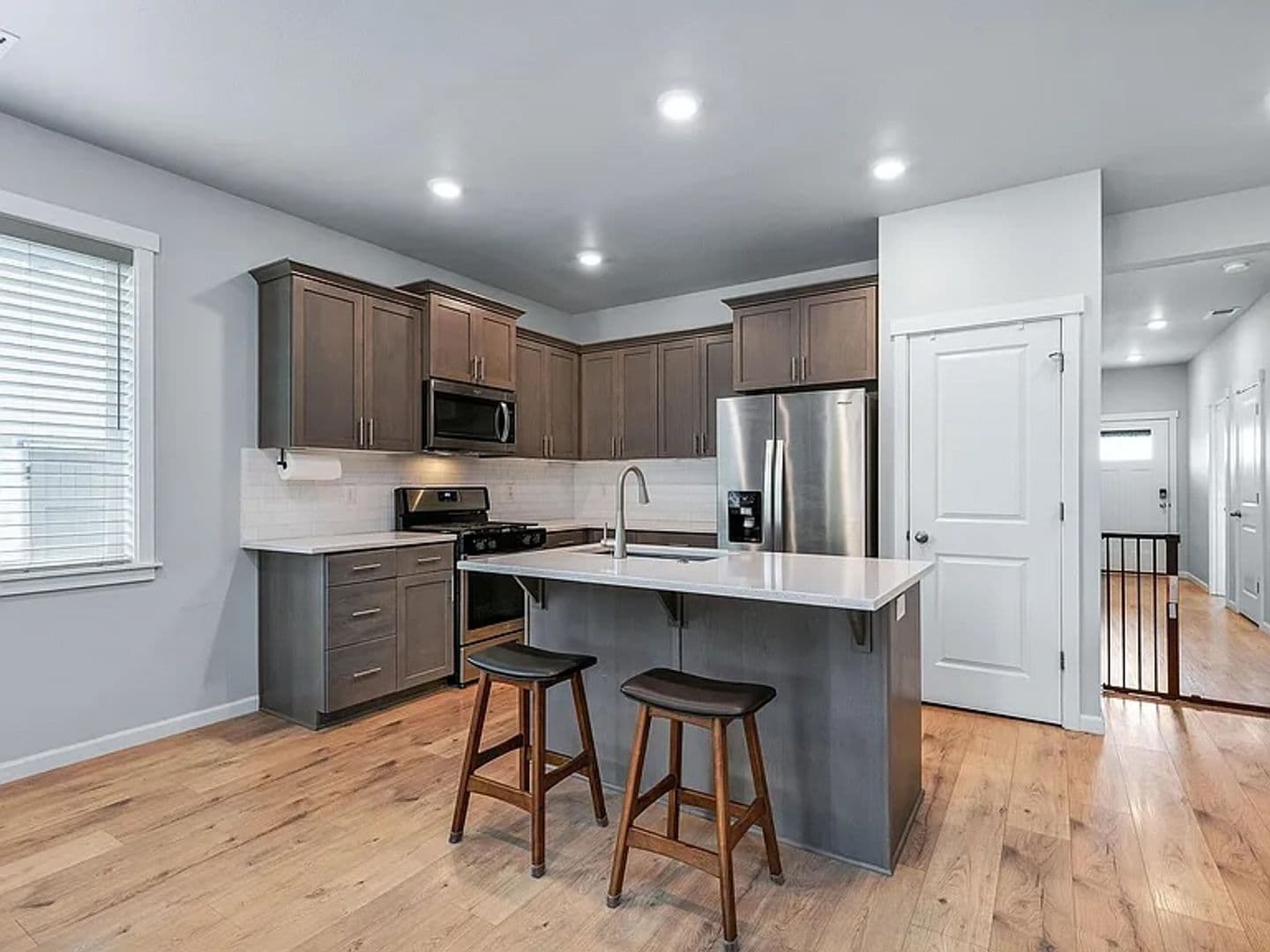 La Pine House: 16624 Pine Creek Dr.