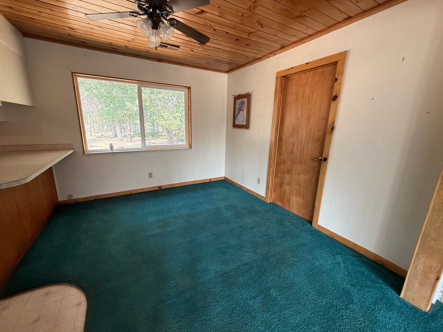 La Pine House: 149927 Midstate Rd