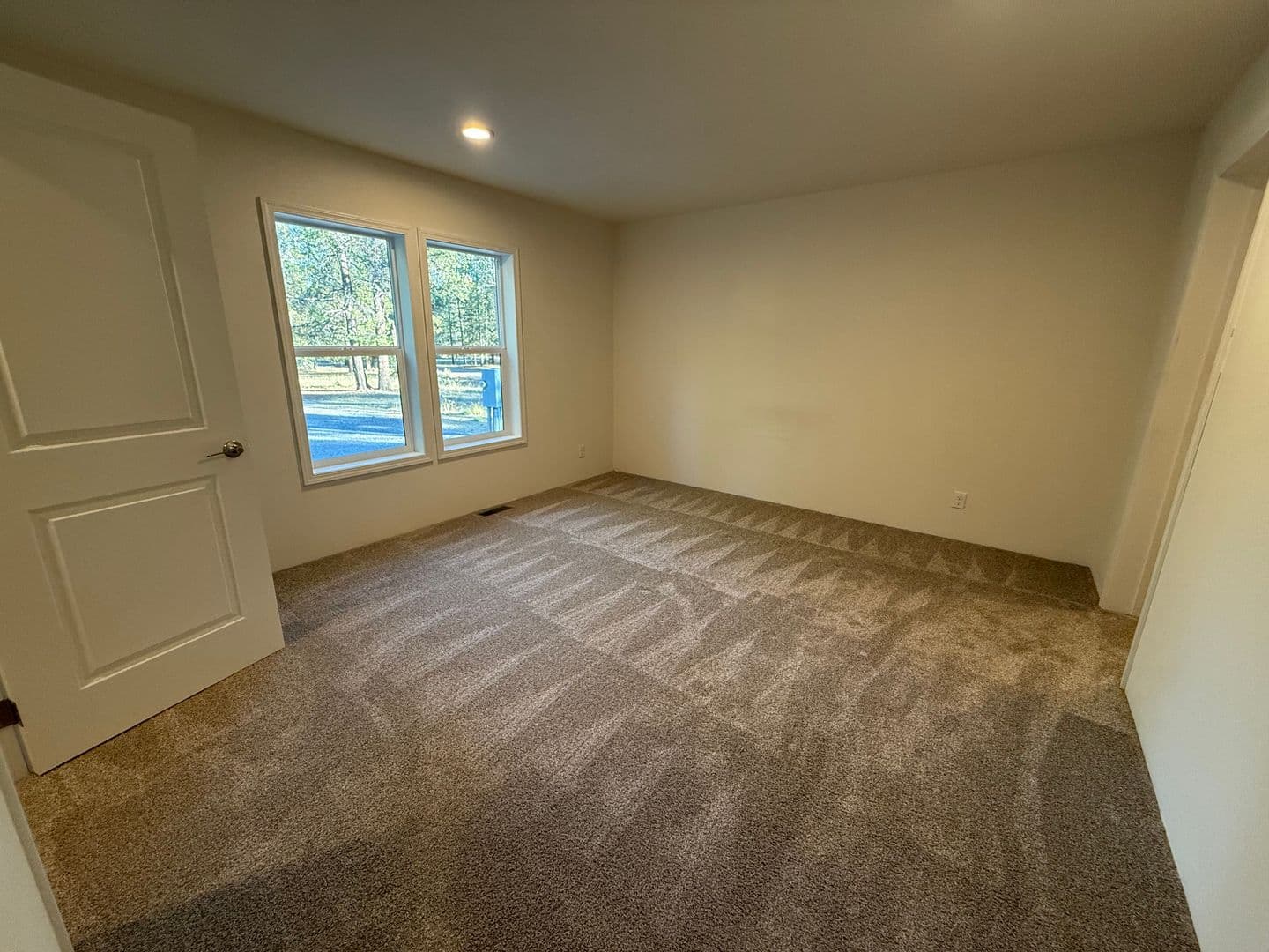 La Pine House: 53277 Big Timber Dr.