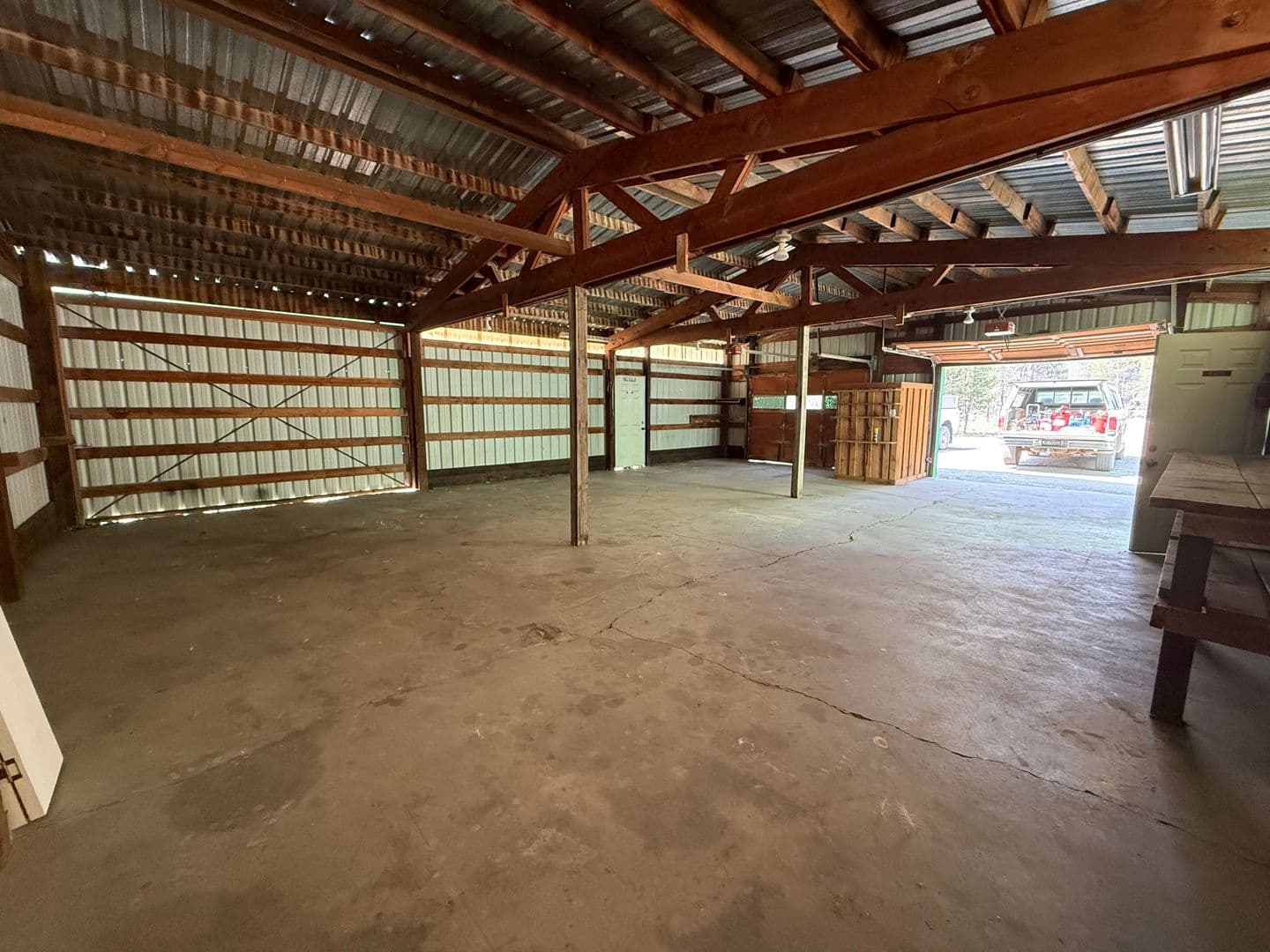 La Pine House: 149927 Midstate Rd