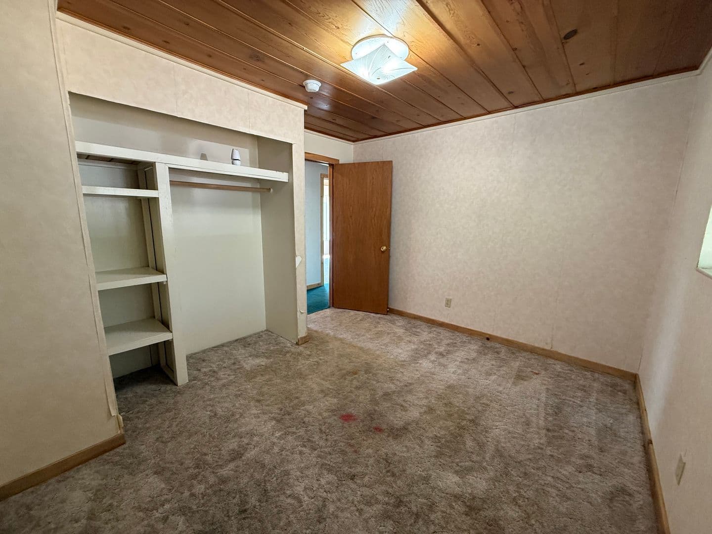 La Pine House: 149927 Midstate Rd