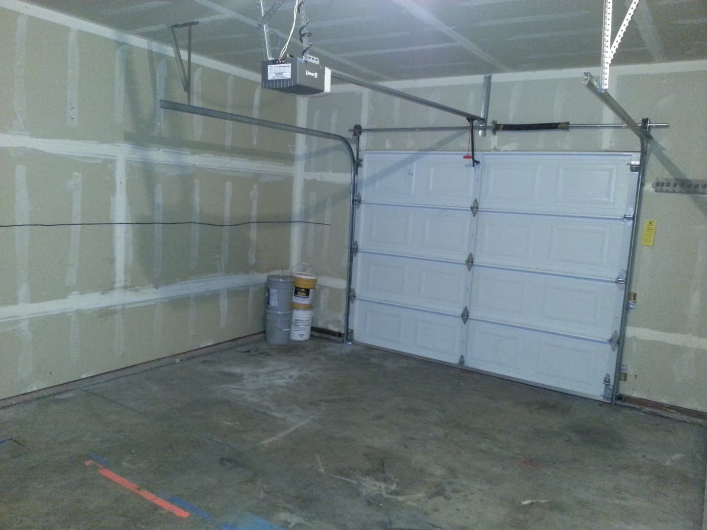La Pine Apartment: 16406 Heath Dr