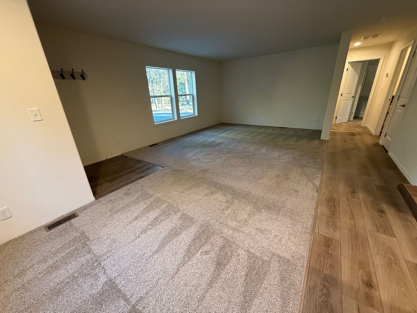 La Pine House: 53277 Big Timber Dr.