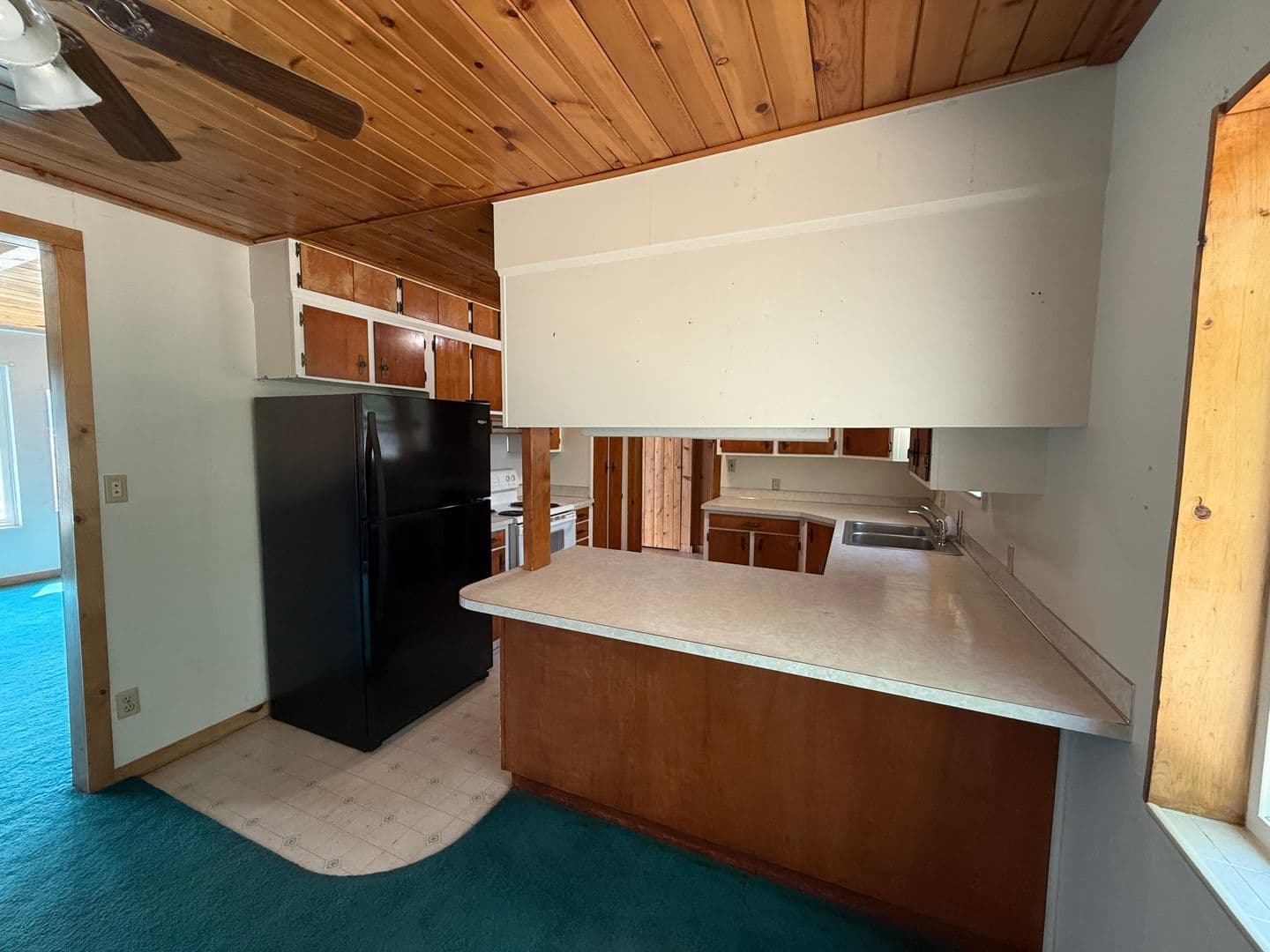 La Pine House: 149927 Midstate Rd