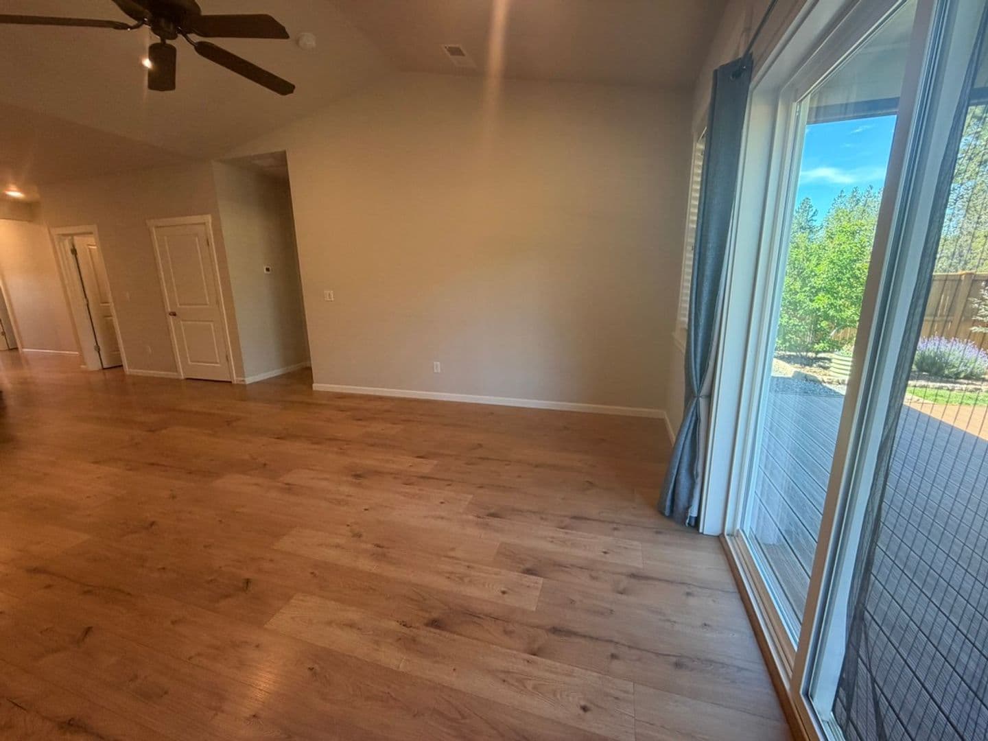 La Pine House: 16624 Pine Creek Dr.