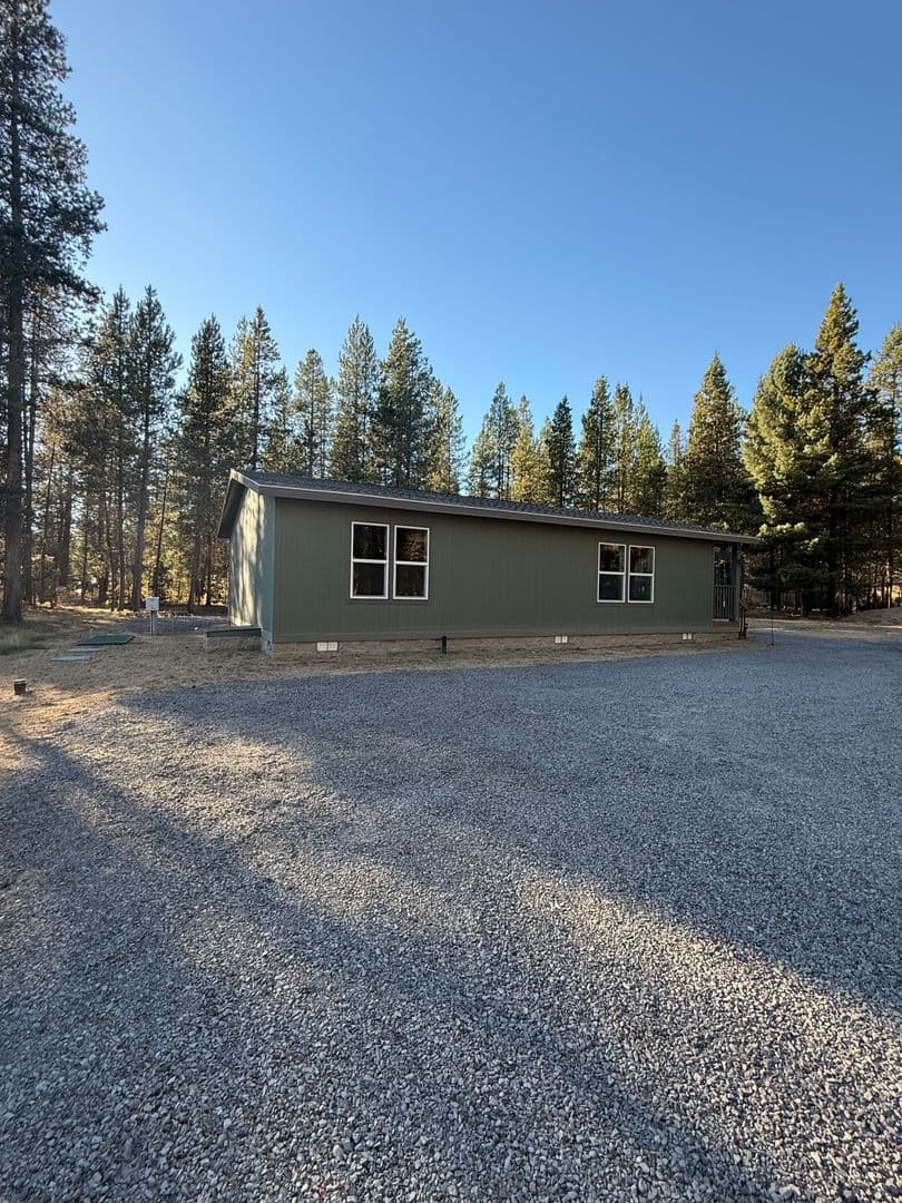 La Pine House: 53277 Big Timber Dr.