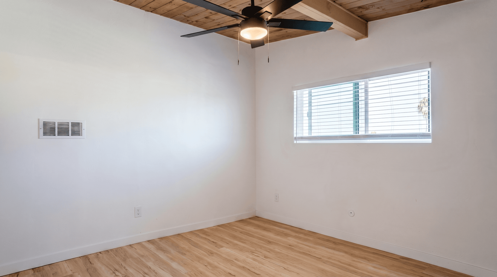 San Diego Apartment: 4480 49th Street