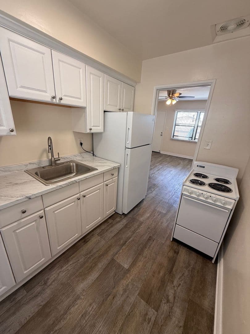 San Diego Apartment: 4053-55 Hamilton Street