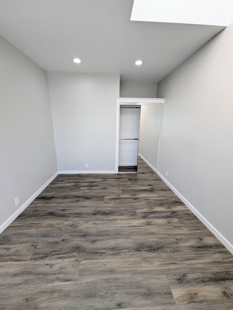Los Angeles Apartment: 1517 W. 12th Place