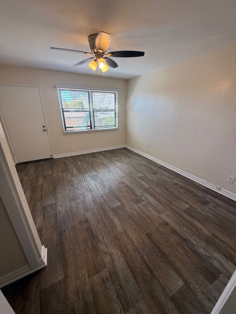 San Diego Apartment: 4053-55 Hamilton Street
