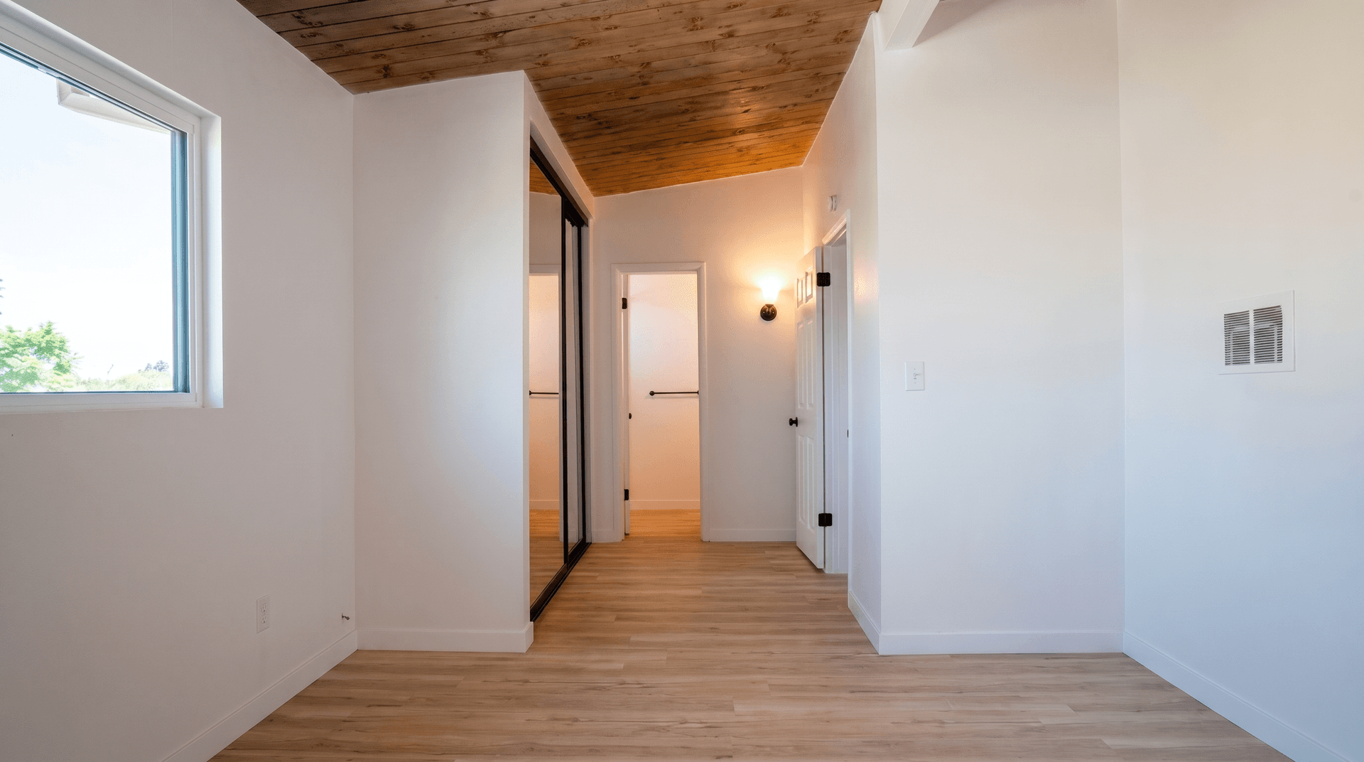 San Diego Apartment: 4480 49th Street