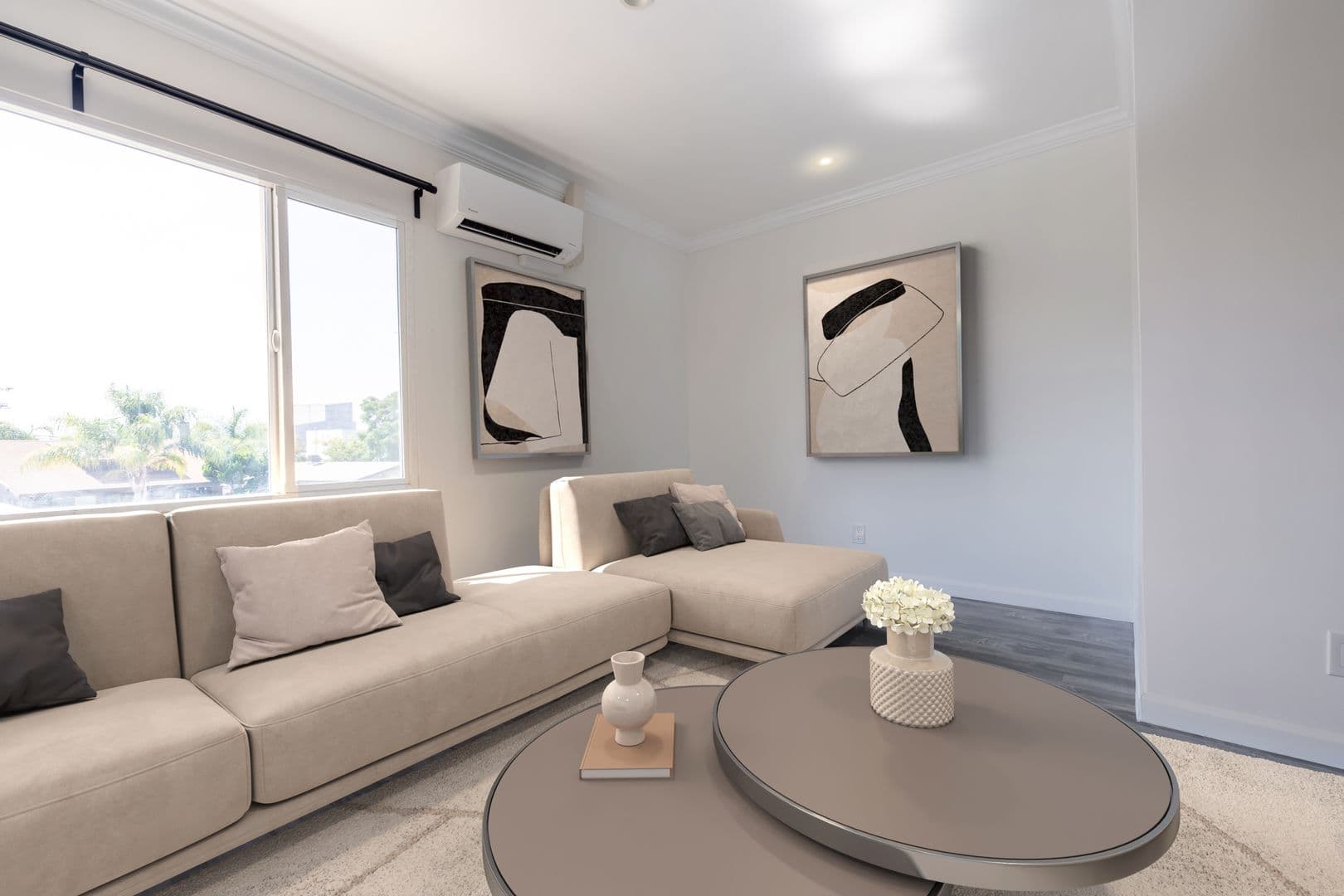 Los Angeles Apartment: 4641-4643 Pickford Street