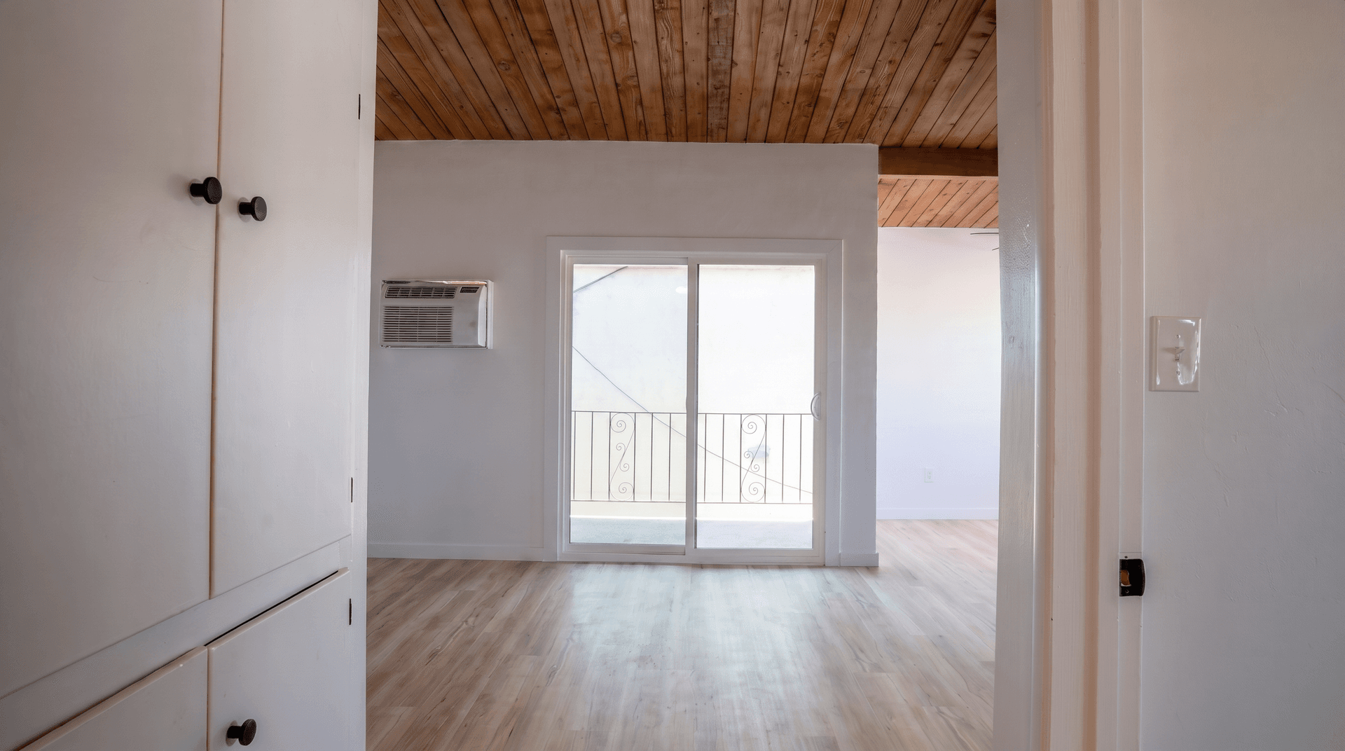 San Diego Apartment: 4480 49th Street