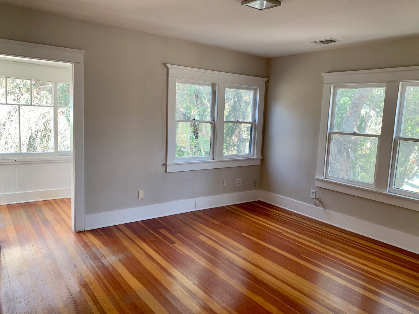 Venice Apartment: 205 Horizon Avenue