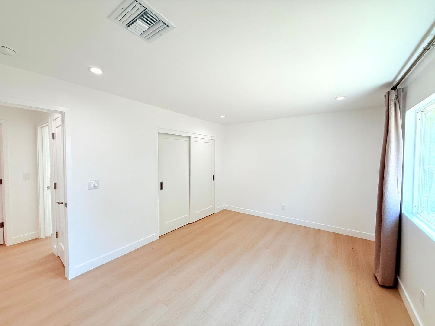 Pacoima Multiplex: 10839 Fellows Avenue - 10839 - House