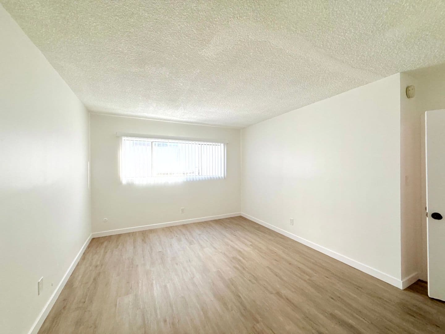 Los Angeles Apartment: 1426 South Point View St.