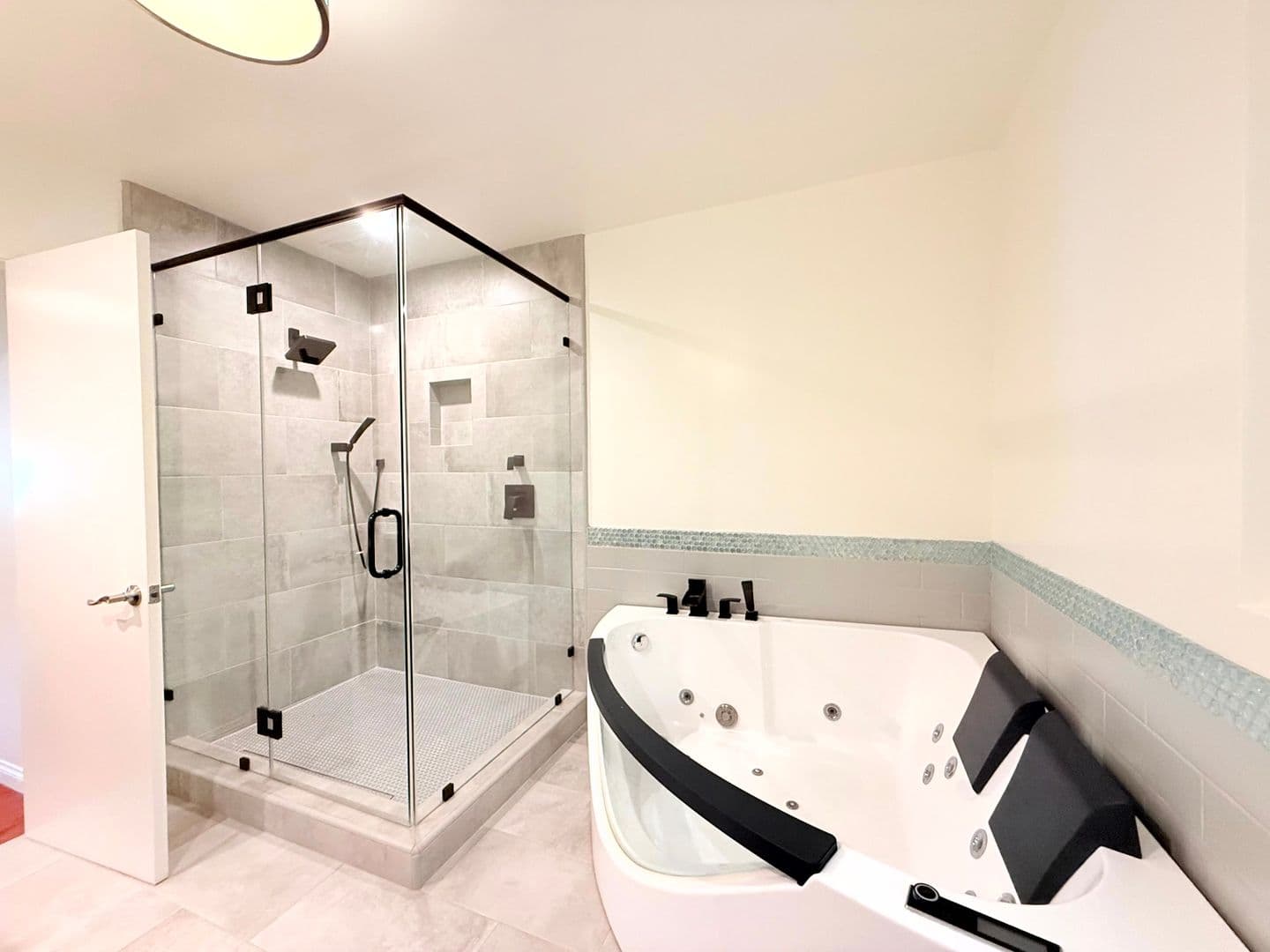 Los Angeles House: 5500 Shenandoah Avenue