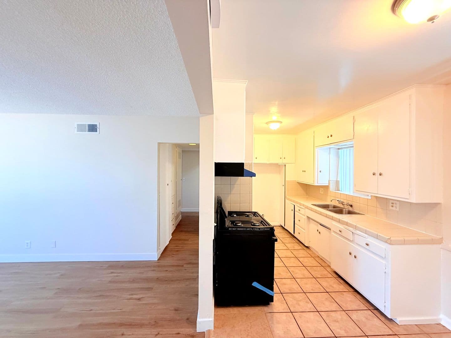 Lynwood Apartment: 11185 Carson Dr.