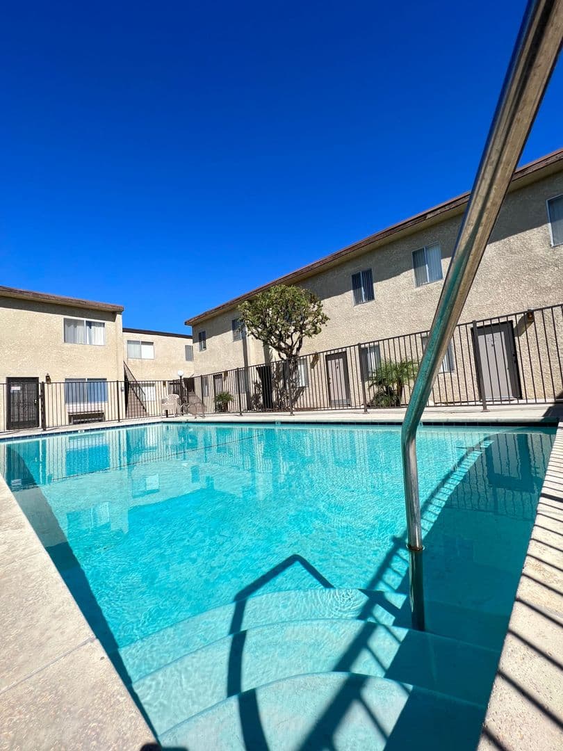 Castaic Apartment: 31717 Ridge Route Road