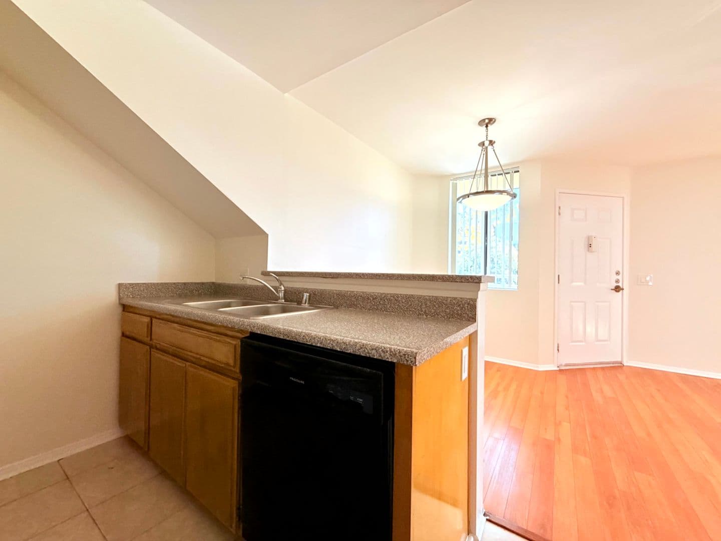 Studio City Apartment: 4202 Tujunga Ave